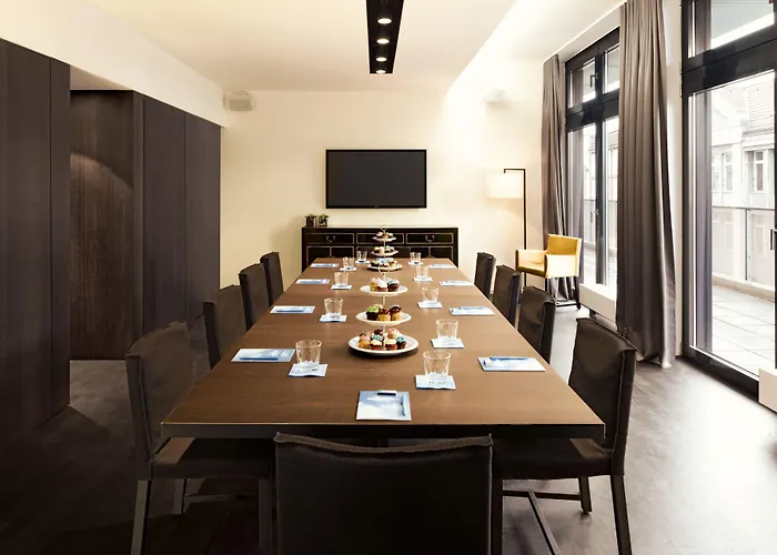 Отель Mani By Amano Берлин